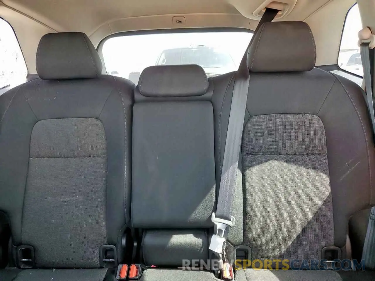 10 Photograph of a damaged car 2HKRS3H29PH308807 HONDA CRV 2023