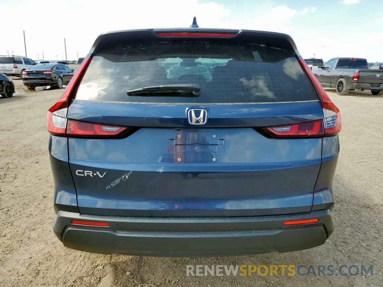 6 Photograph of a damaged car 2HKRS3H29PH308807 HONDA CRV 2023