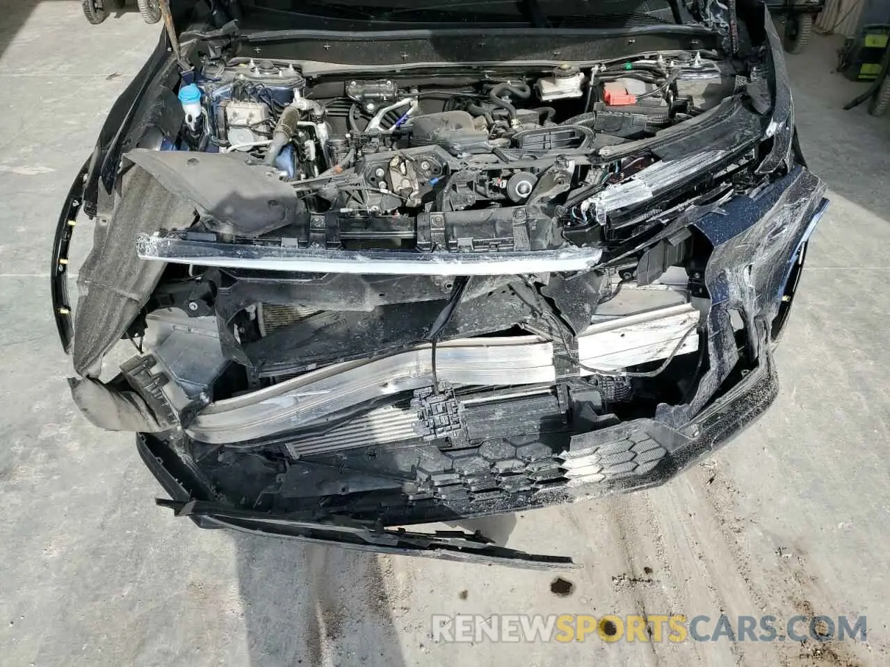 14 Photograph of a damaged car 2HKRS4H2XPH428007 HONDA CRV 2023