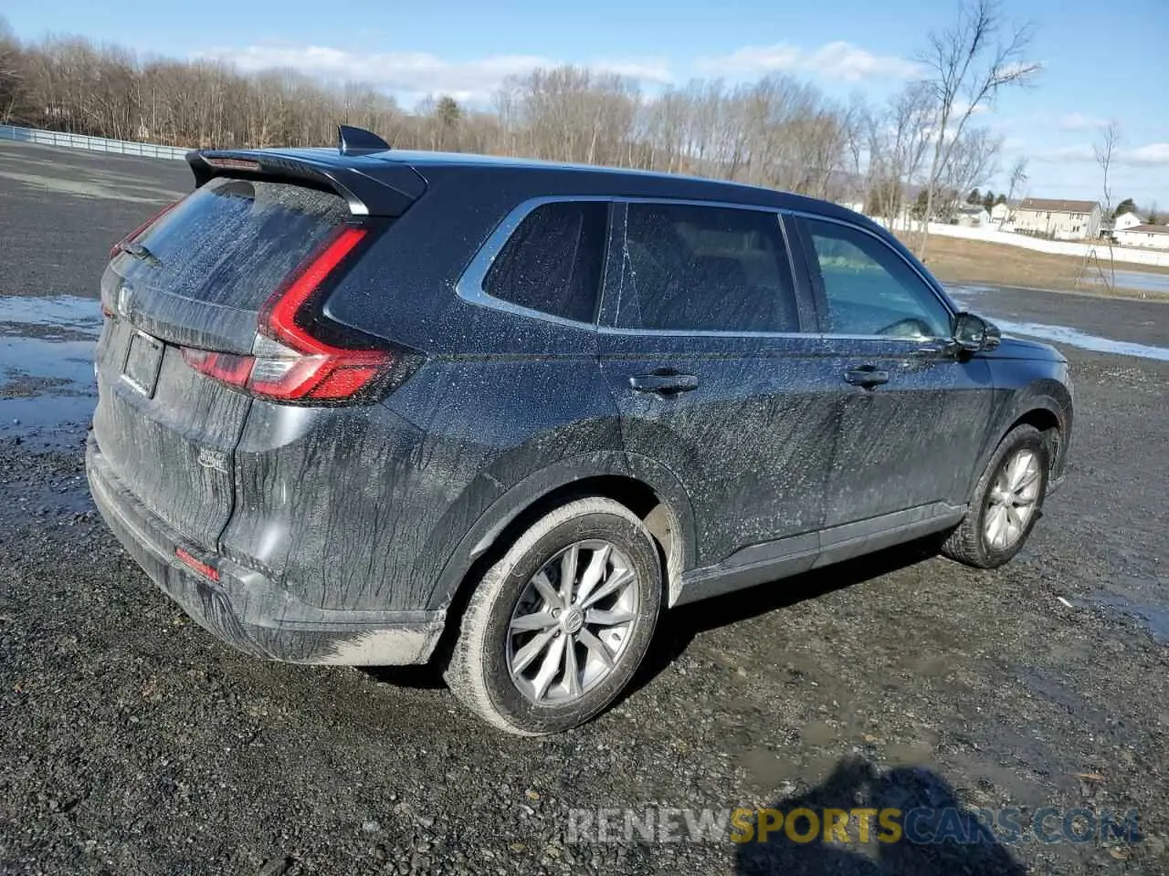 3 Photograph of a damaged car 2HKRS4H43PH421935 HONDA CRV 2023