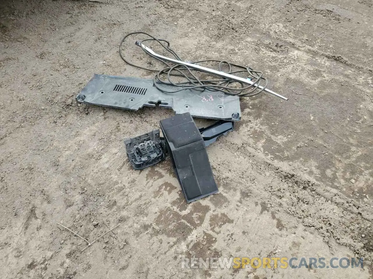 13 Photograph of a damaged car 2HKRS4H55PH123797 HONDA CRV 2023