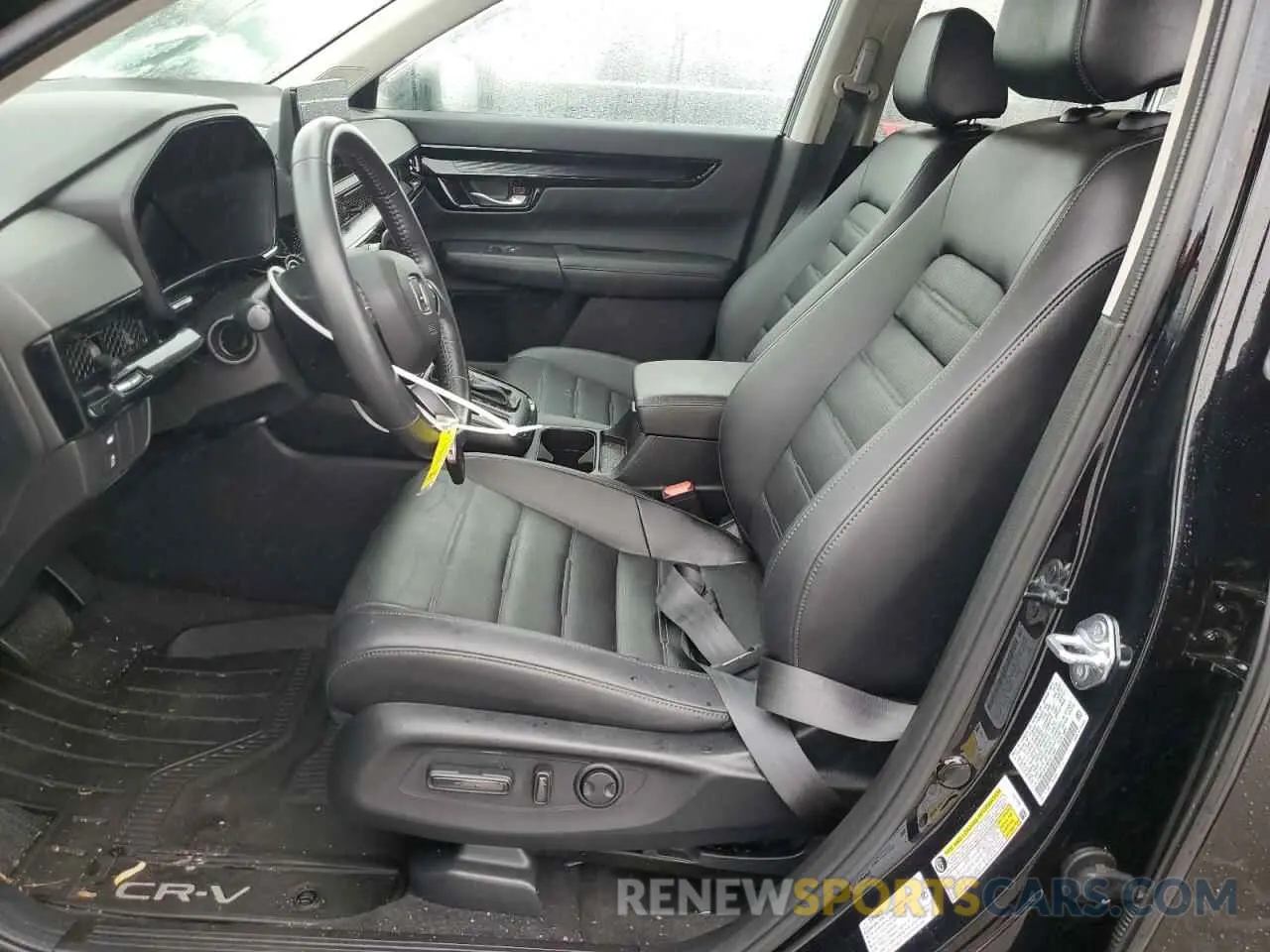7 Photograph of a damaged car 2HKRS4H78PH411508 HONDA CRV 2023