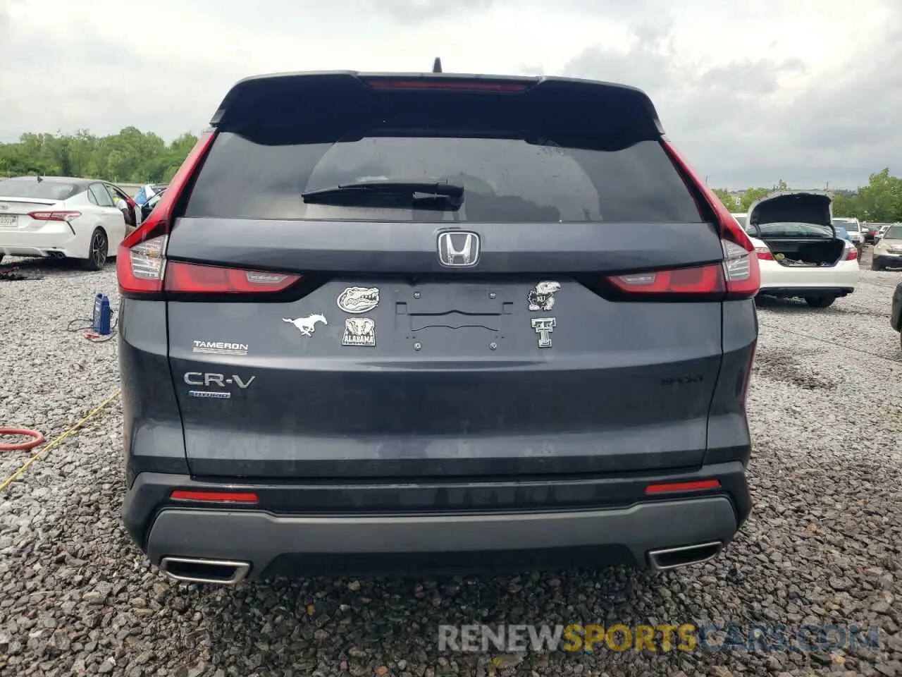 6 Photograph of a damaged car 2HKRS5H51PH704798 HONDA CRV 2023