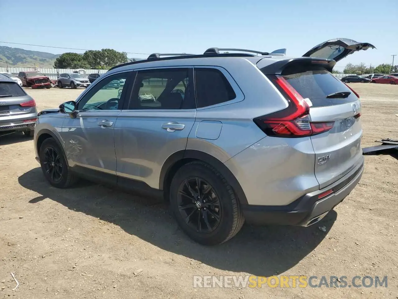 2 Photograph of a damaged car 2HKRS5H51PH712335 HONDA CRV 2023