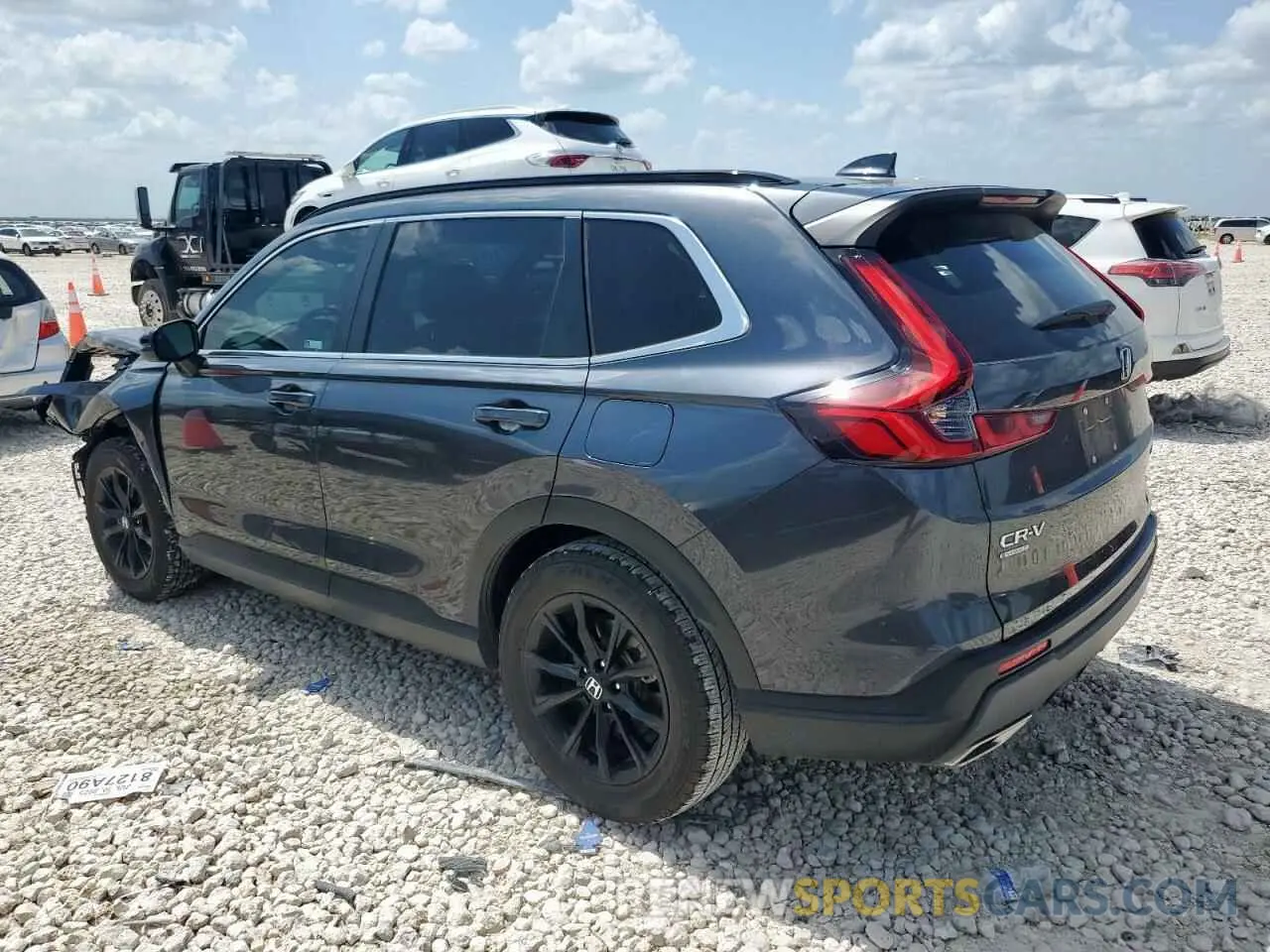 2 Photograph of a damaged car 2HKRS5H56PH702867 HONDA CRV 2023