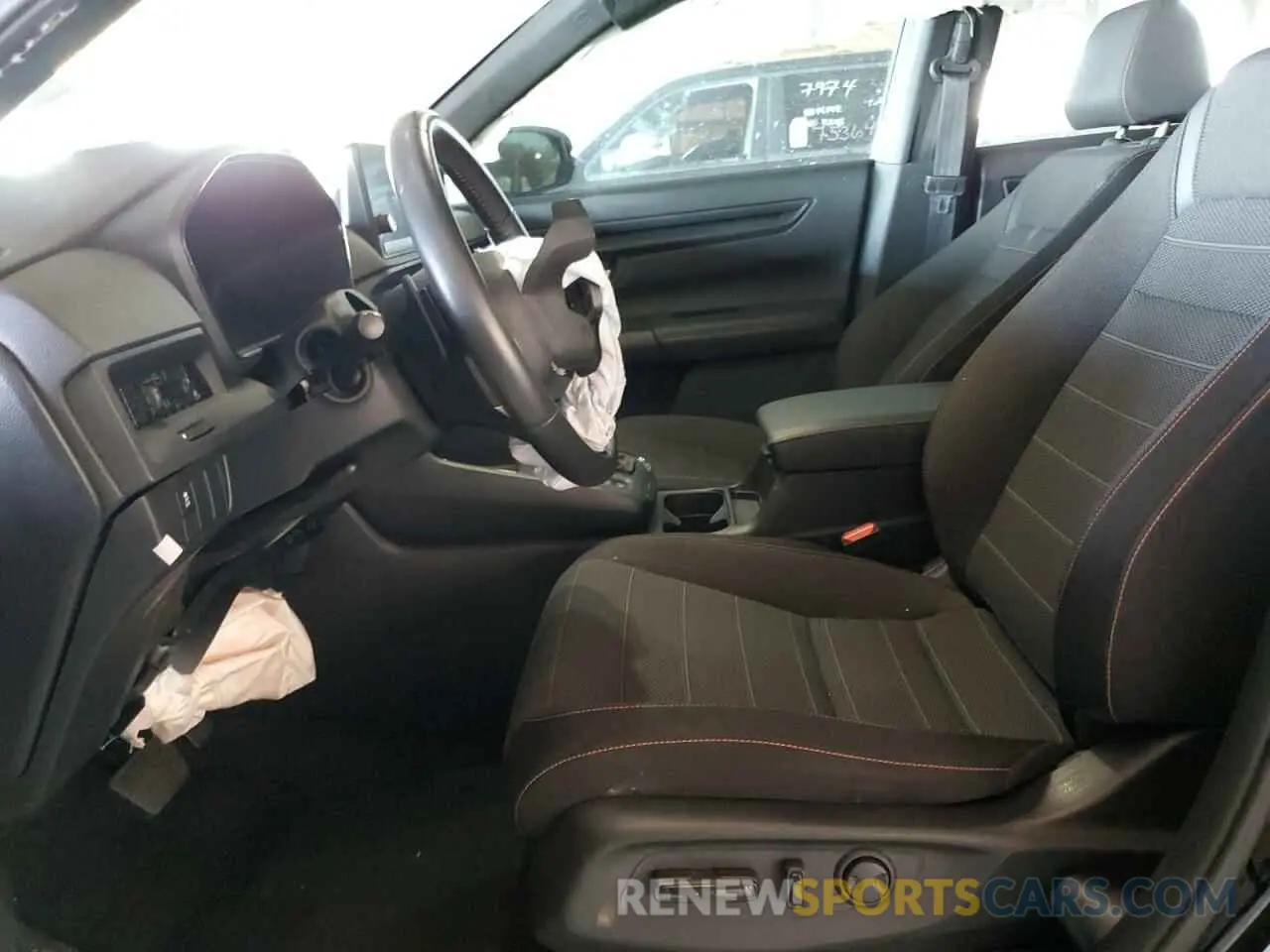 7 Photograph of a damaged car 2HKRS5H56PH711617 HONDA CRV 2023
