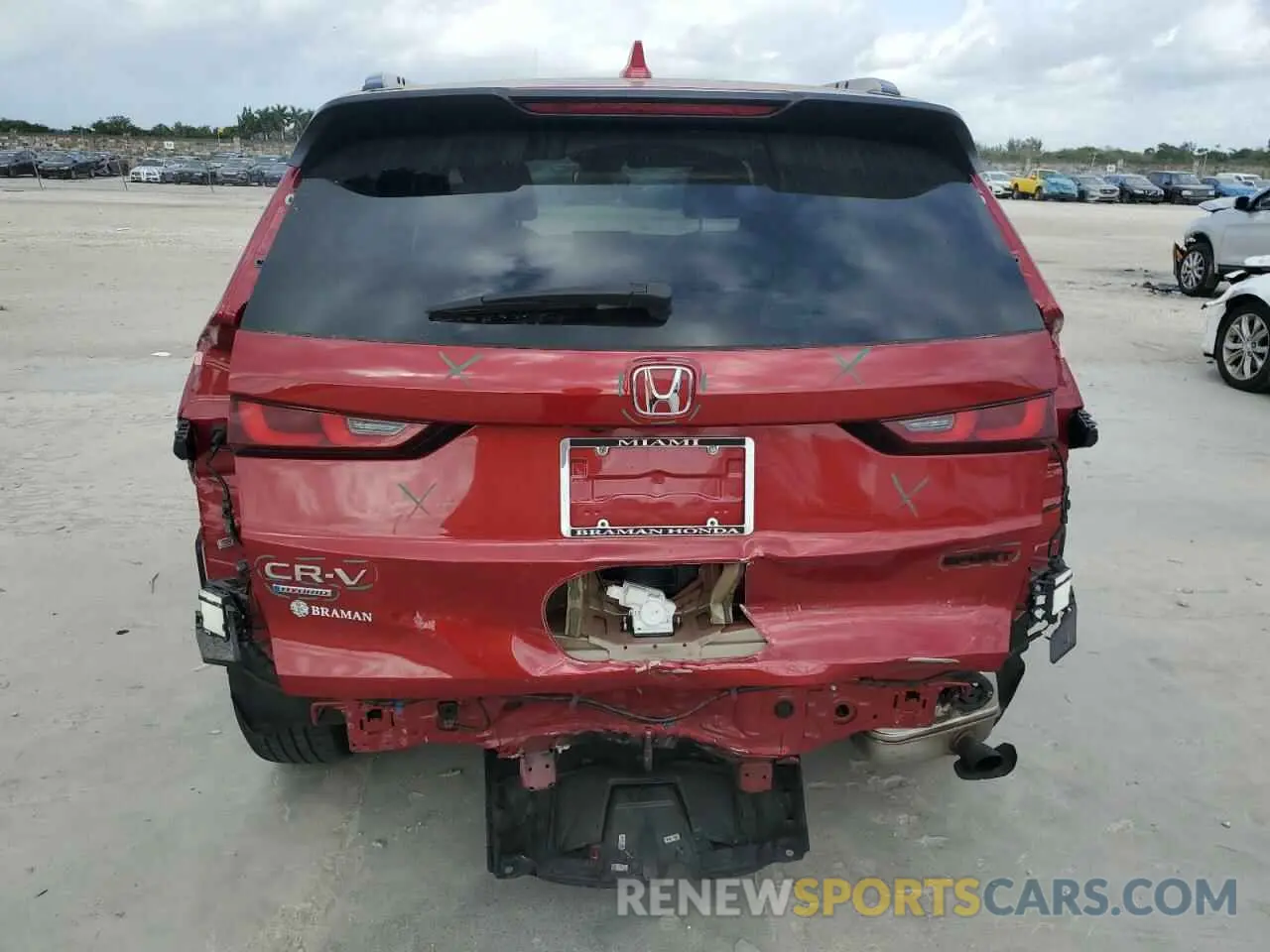 6 Photograph of a damaged car 2HKRS5H59PH713264 HONDA CRV 2023