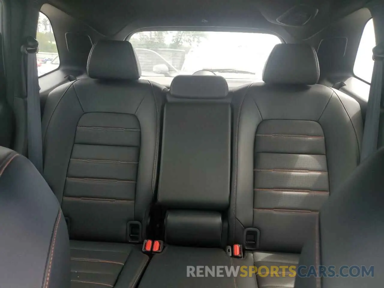 10 Photograph of a damaged car 2HKRS6H96PH816392 HONDA CRV 2023
