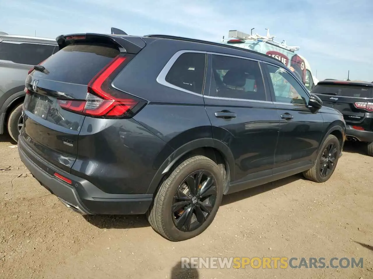 3 Photograph of a damaged car 2HKRS6H98PH814708 HONDA CRV 2023