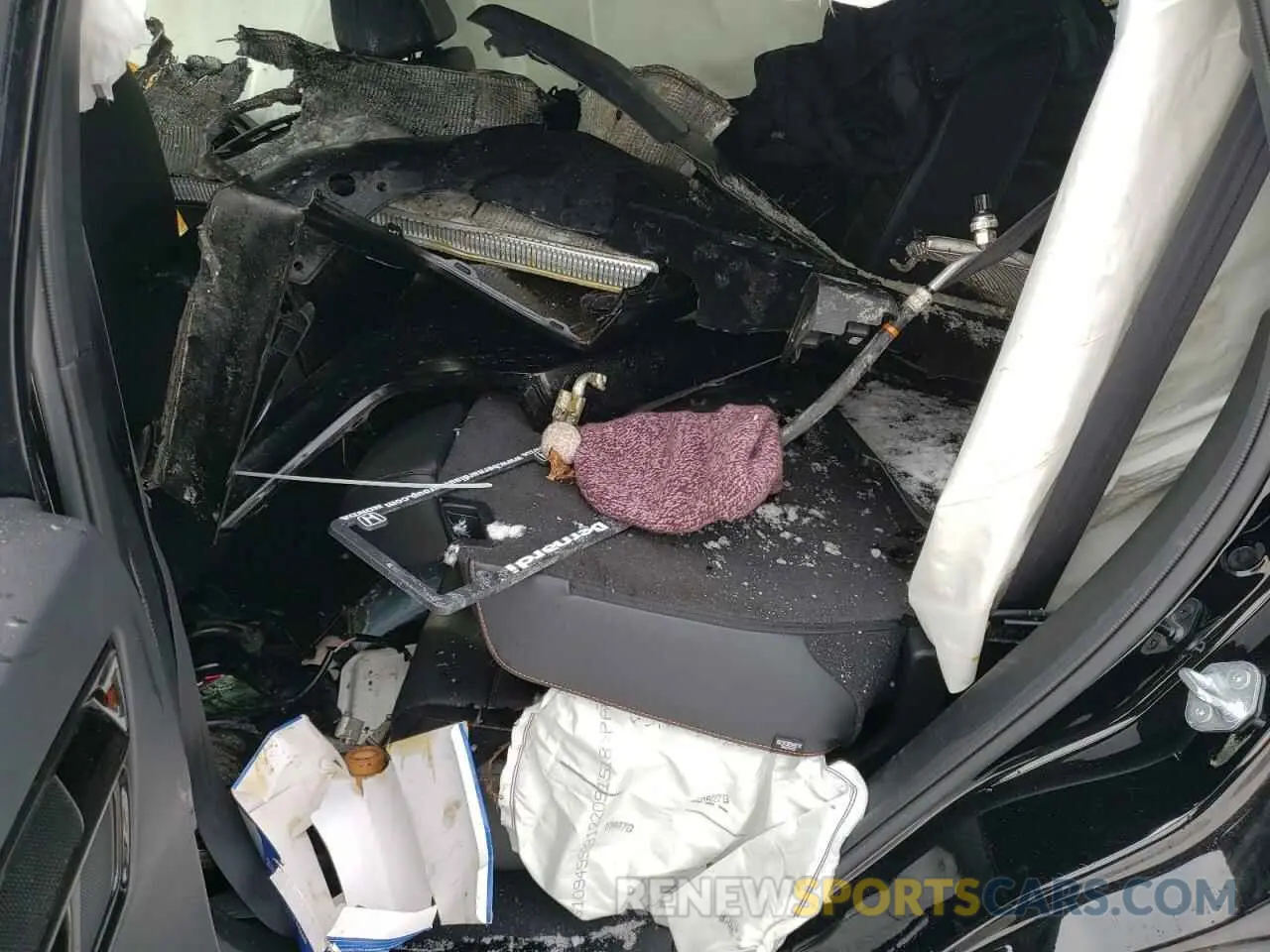 10 Photograph of a damaged car 2HKRS6H99PH809405 HONDA CRV 2023