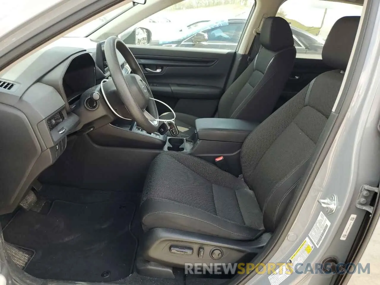 7 Photograph of a damaged car 5J6RS4H48PL003618 HONDA CRV 2023