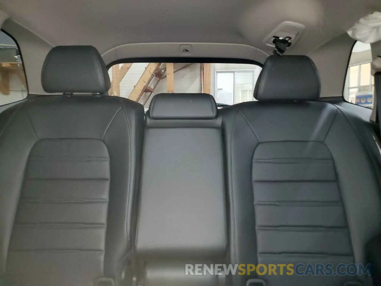 10 Photograph of a damaged car 5J6RS4H75PL001626 HONDA CRV 2023