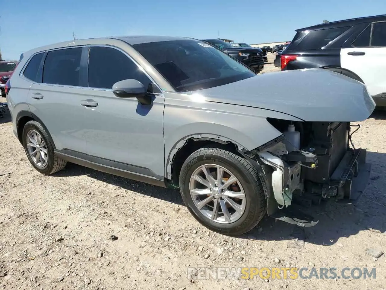4 Photograph of a damaged car 7FARS3H75PE001892 HONDA CRV 2023
