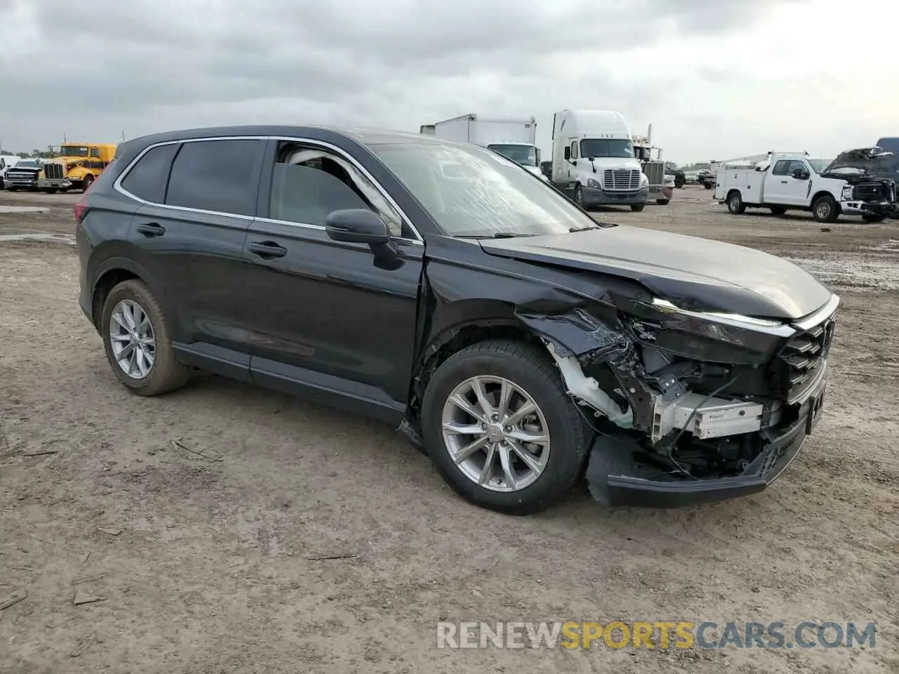 4 Photograph of a damaged car 7FARS3H79PE003841 HONDA CRV 2023