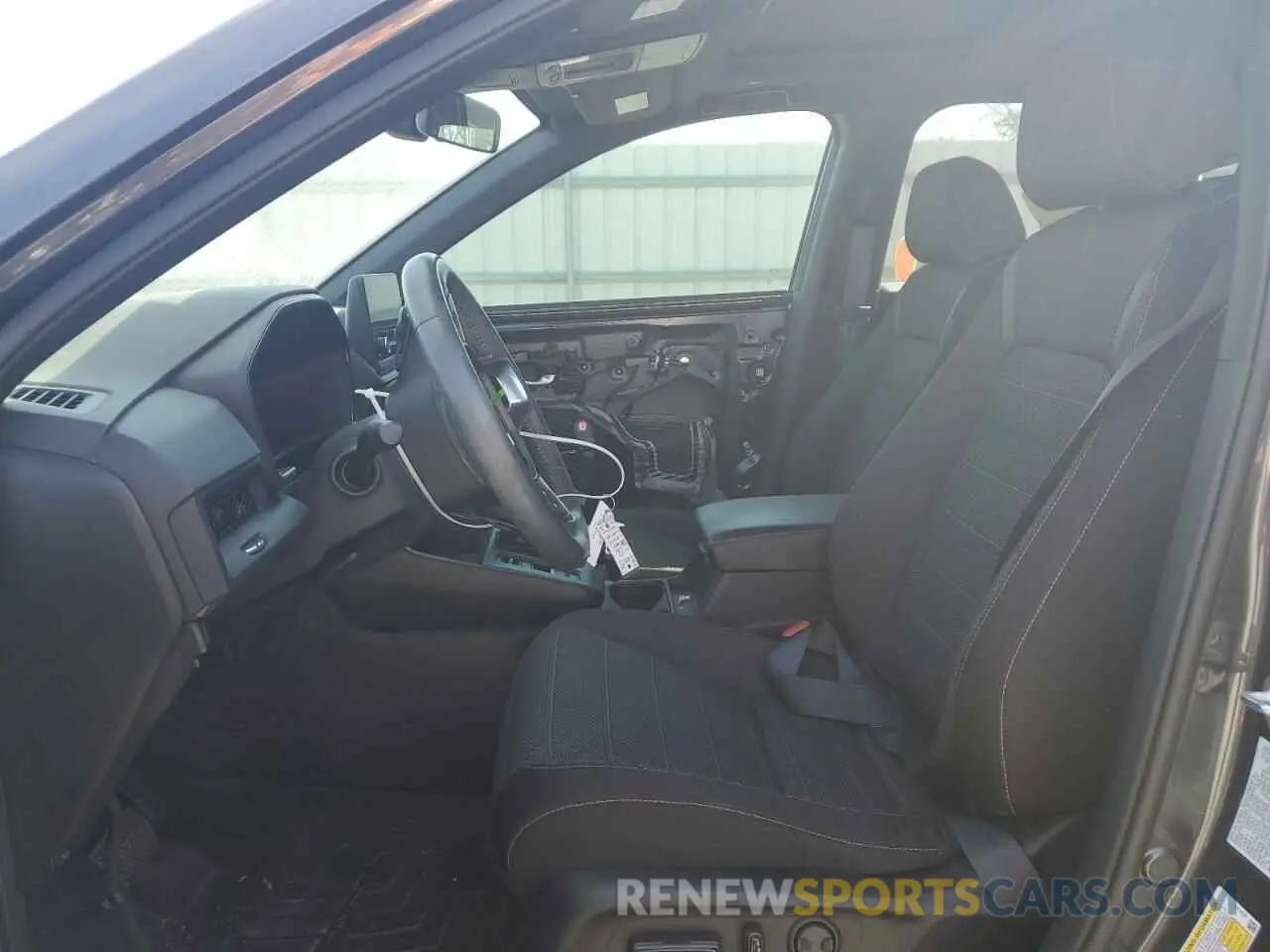 7 Photograph of a damaged car 7FARS5H50PE008078 HONDA CRV 2023