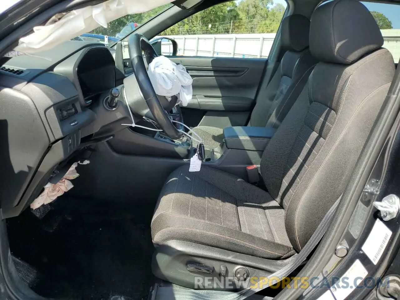 7 Photograph of a damaged car 7FARS5H50PE008789 HONDA CRV 2023