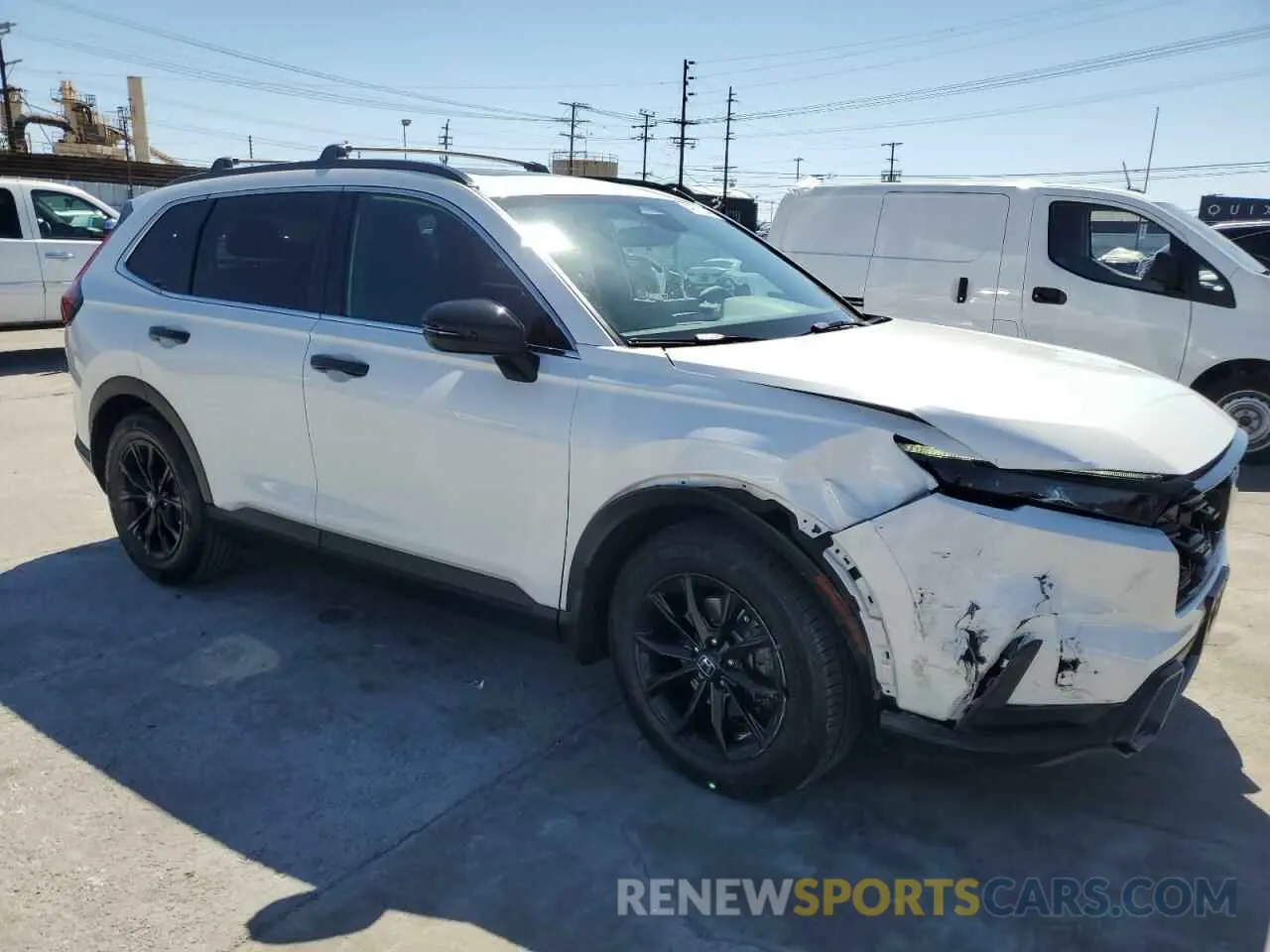 4 Photograph of a damaged car 7FARS5H56PE009395 HONDA CRV 2023