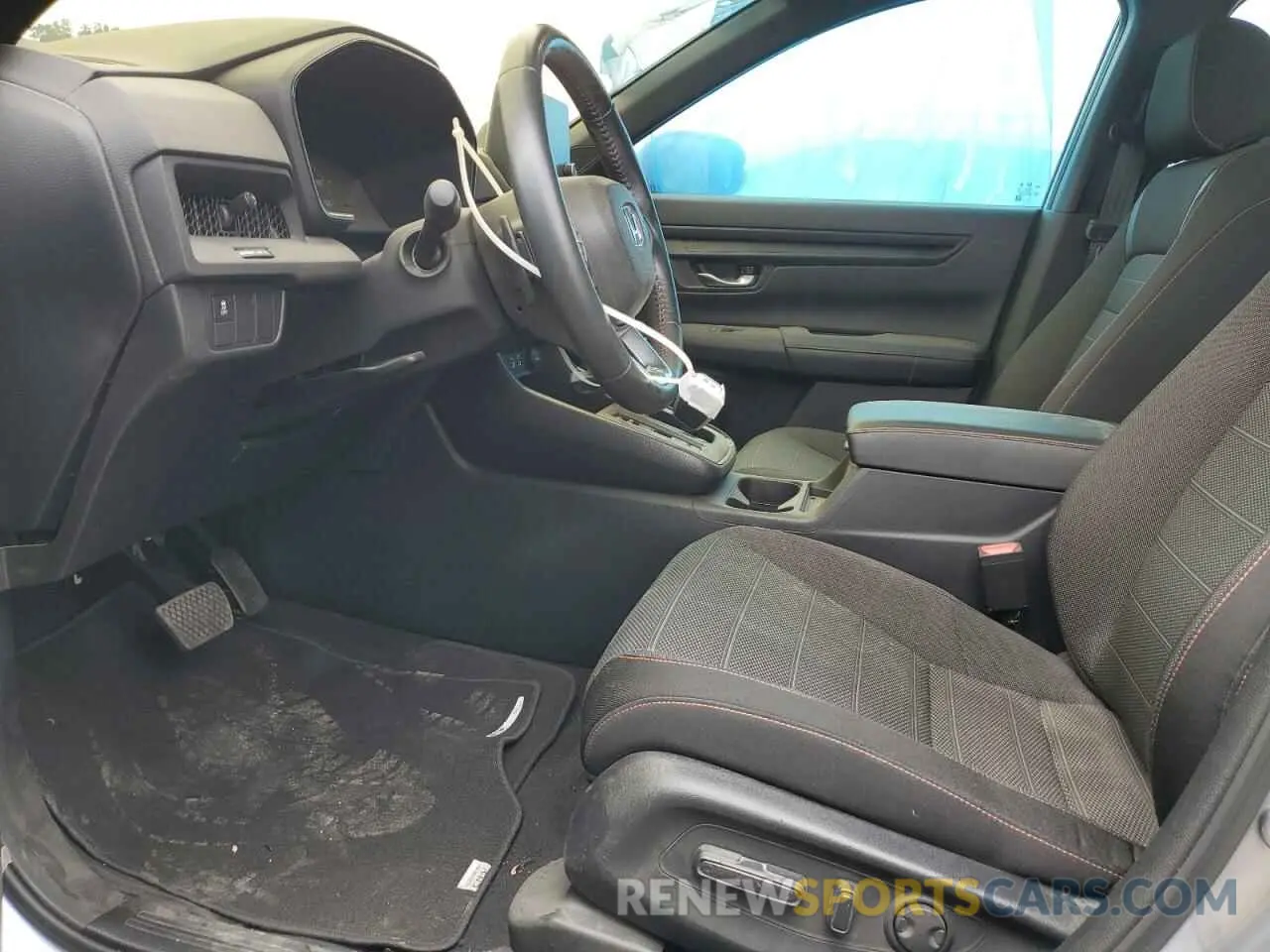 7 Photograph of a damaged car 7FARS6H52PE023803 HONDA CRV 2023