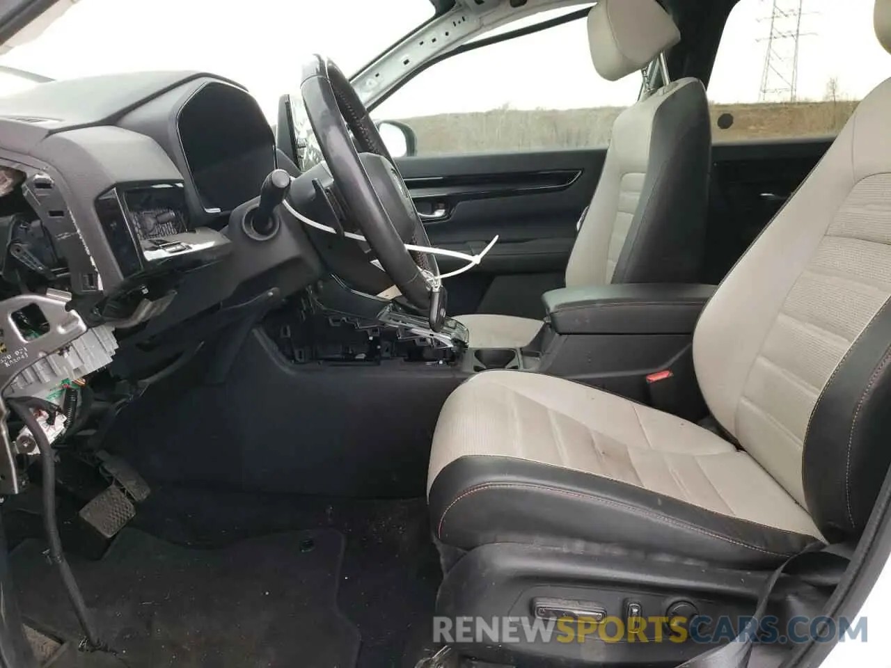 7 Photograph of a damaged car 7FARS6H91PE021494 HONDA CRV 2023