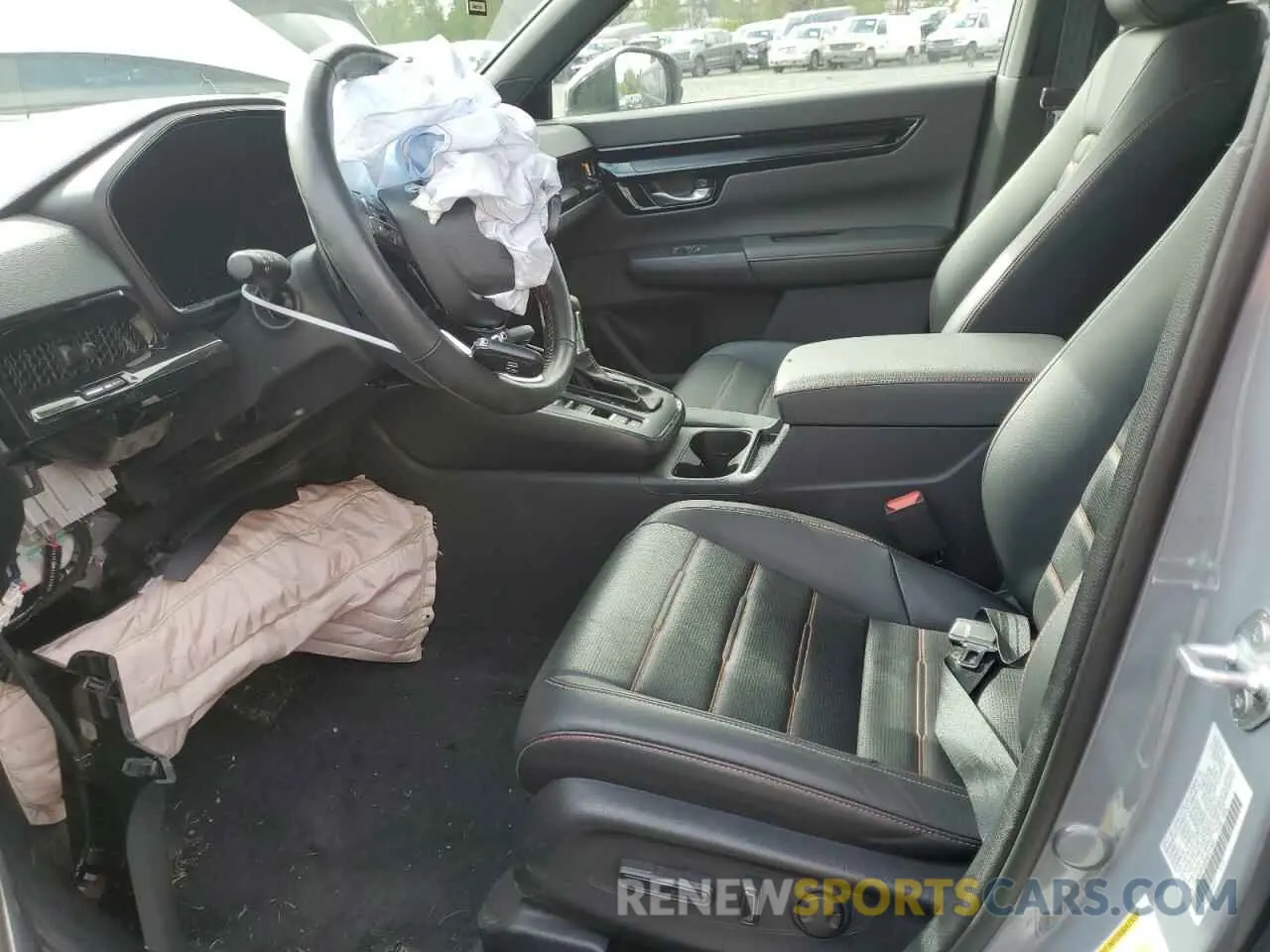 7 Photograph of a damaged car 7FARS6H93PE037440 HONDA CRV 2023