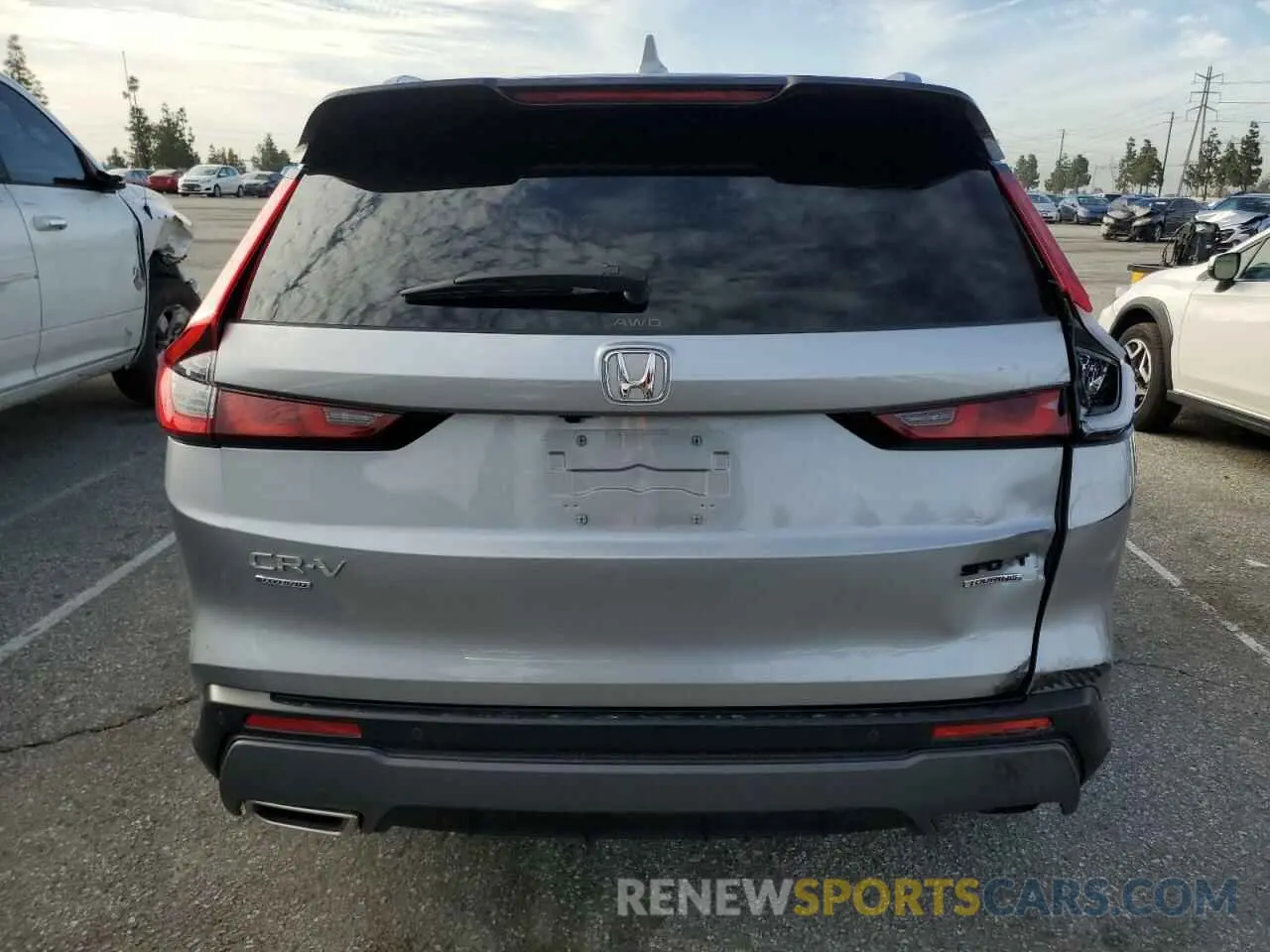 6 Photograph of a damaged car 7FARS6H9XPE006461 HONDA CRV 2023