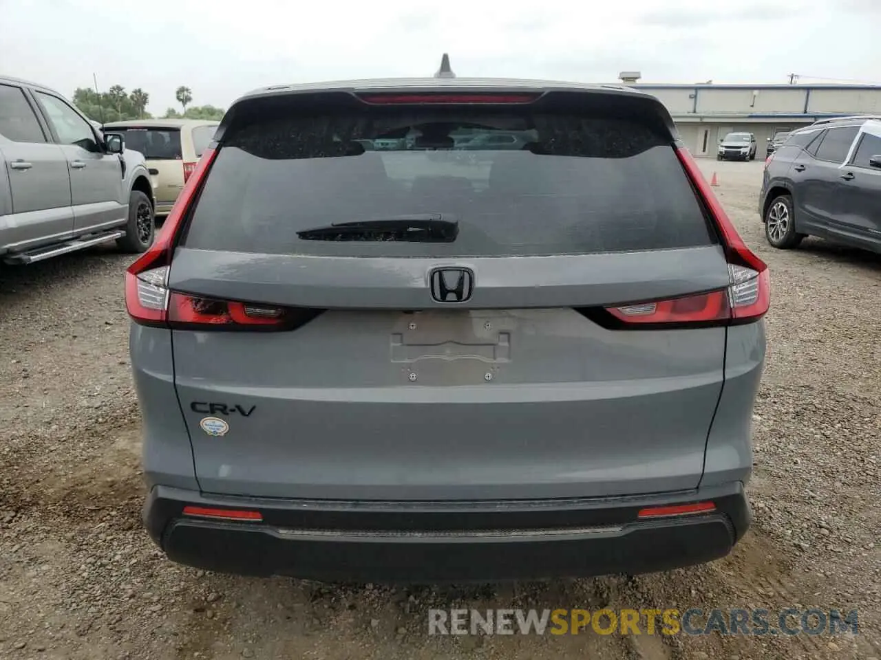6 Photograph of a damaged car 2HKRS3H20RH334232 HONDA CRV 2024