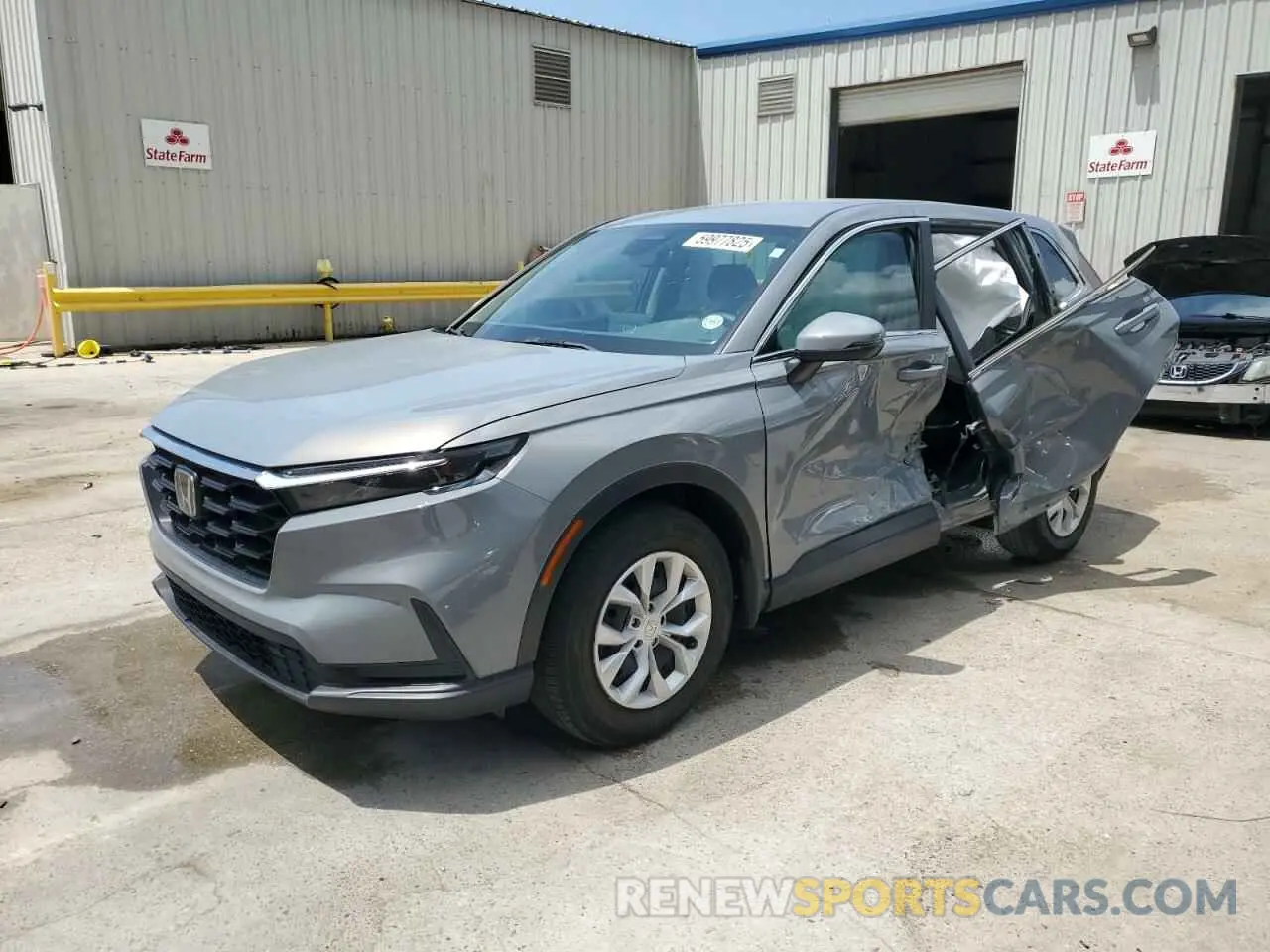 1 Photograph of a damaged car 2HKRS3H27RH307318 HONDA CRV 2024