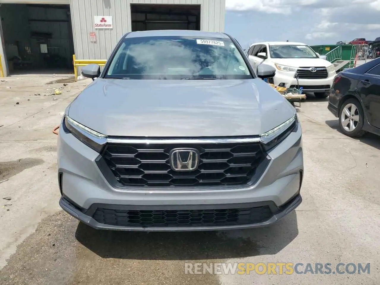 5 Photograph of a damaged car 2HKRS3H27RH307318 HONDA CRV 2024