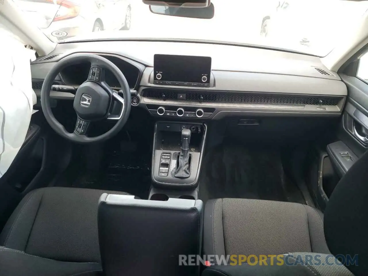 8 Photograph of a damaged car 2HKRS3H27RH307318 HONDA CRV 2024
