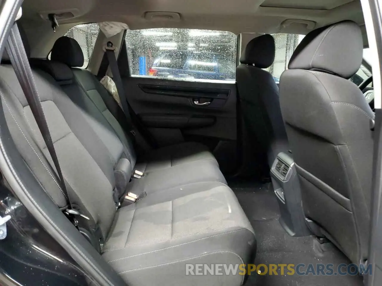 12 Photograph of a damaged car 2HKRS3H44RH319475 HONDA CRV 2024