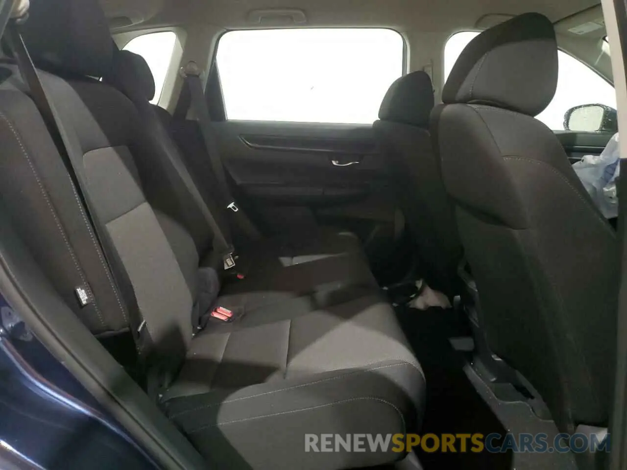 11 Photograph of a damaged car 2HKRS4H25RH453142 HONDA CRV 2024