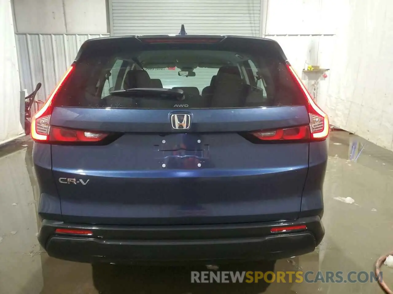 6 Photograph of a damaged car 2HKRS4H25RH453142 HONDA CRV 2024