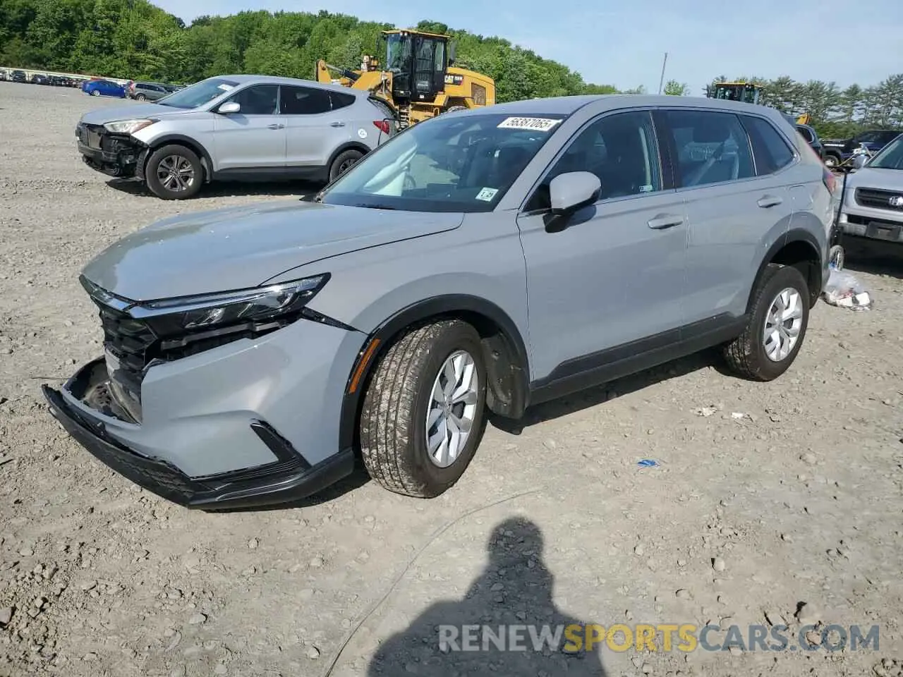 1 Photograph of a damaged car 2HKRS4H28RH449845 HONDA CRV 2024