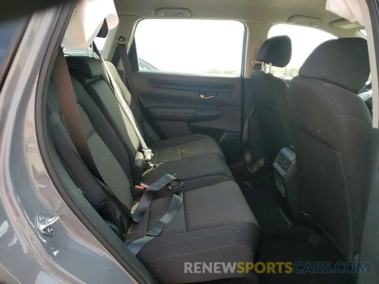 11 Photograph of a damaged car 2HKRS4H28RH449845 HONDA CRV 2024
