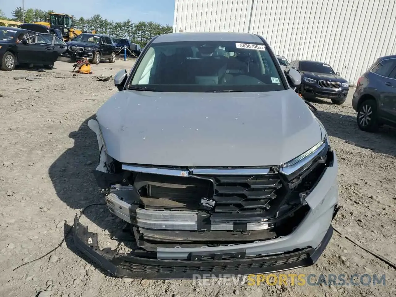 5 Photograph of a damaged car 2HKRS4H28RH449845 HONDA CRV 2024