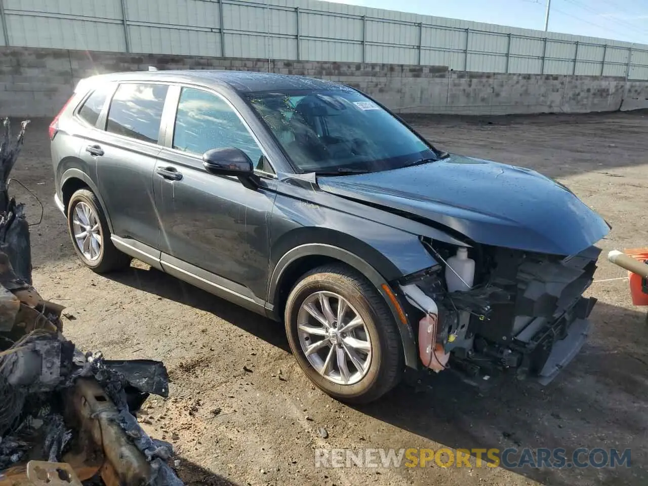 4 Photograph of a damaged car 2HKRS4H41RH481103 HONDA CRV 2024