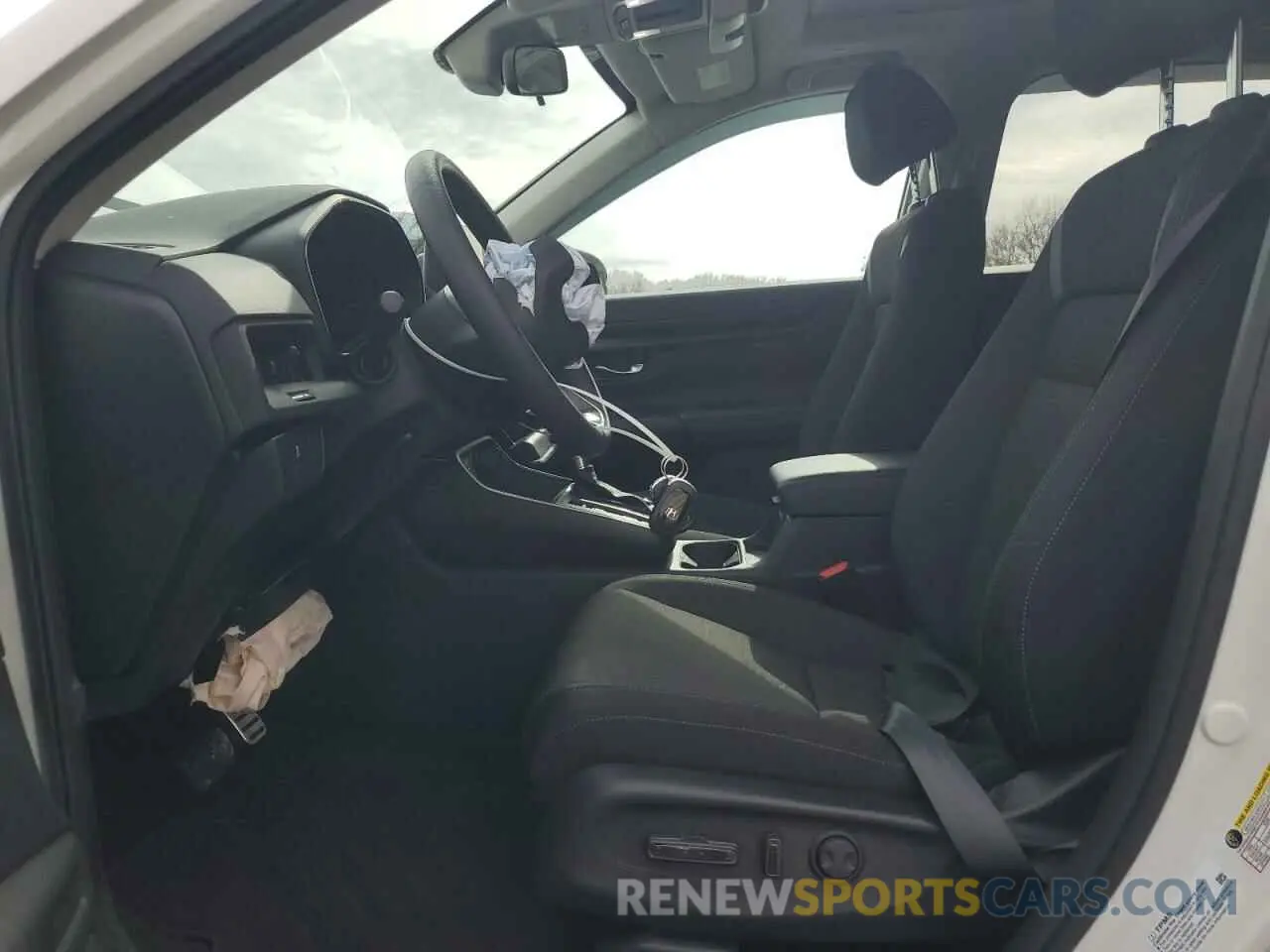7 Photograph of a damaged car 2HKRS4H42RH484771 HONDA CRV 2024