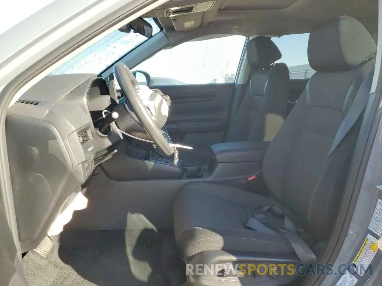 7 Photograph of a damaged car 2HKRS4H45RH437721 HONDA CRV 2024