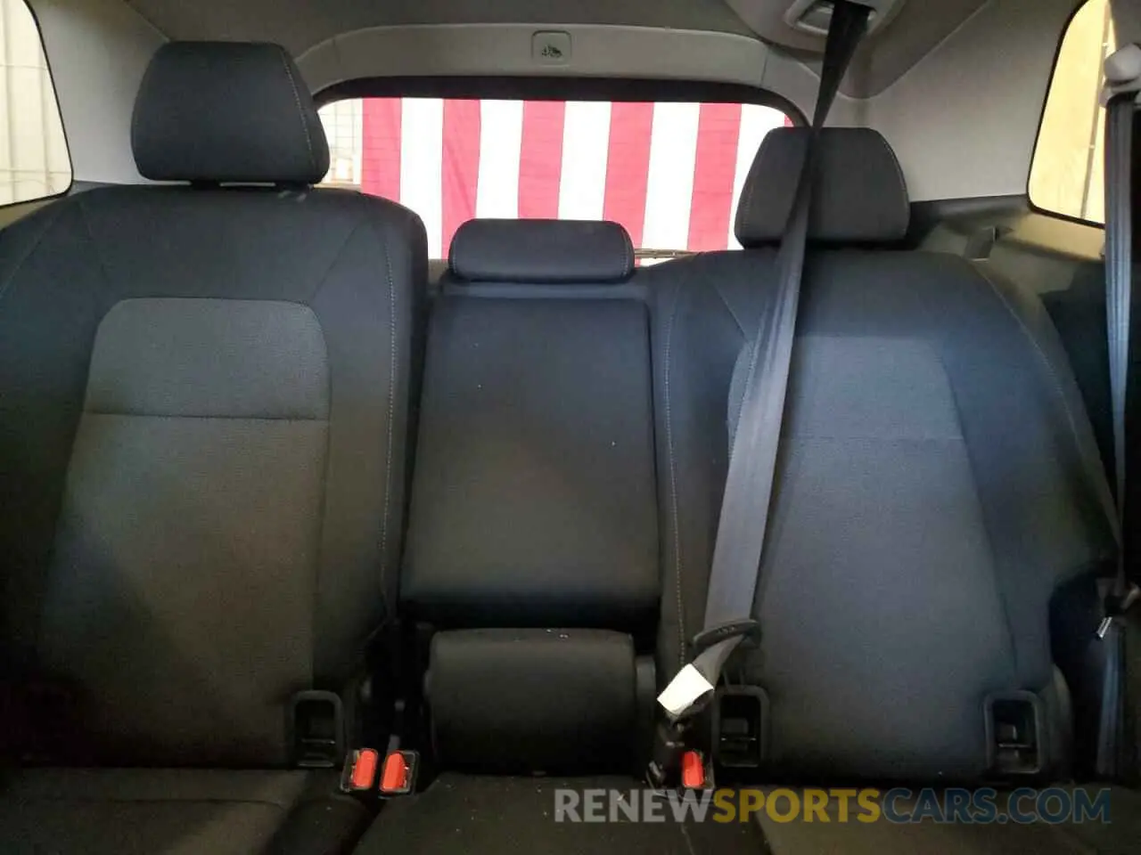 10 Photograph of a damaged car 2HKRS4H47RH474320 HONDA CRV 2024