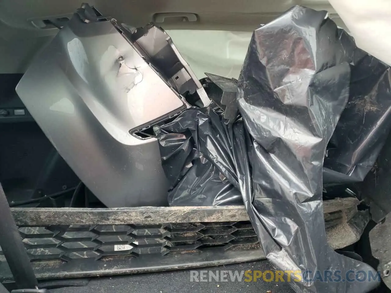 11 Photograph of a damaged car 2HKRS4H49RH477140 HONDA CRV 2024