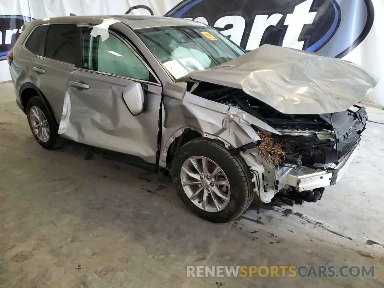 4 Photograph of a damaged car 2HKRS4H49RH477140 HONDA CRV 2024