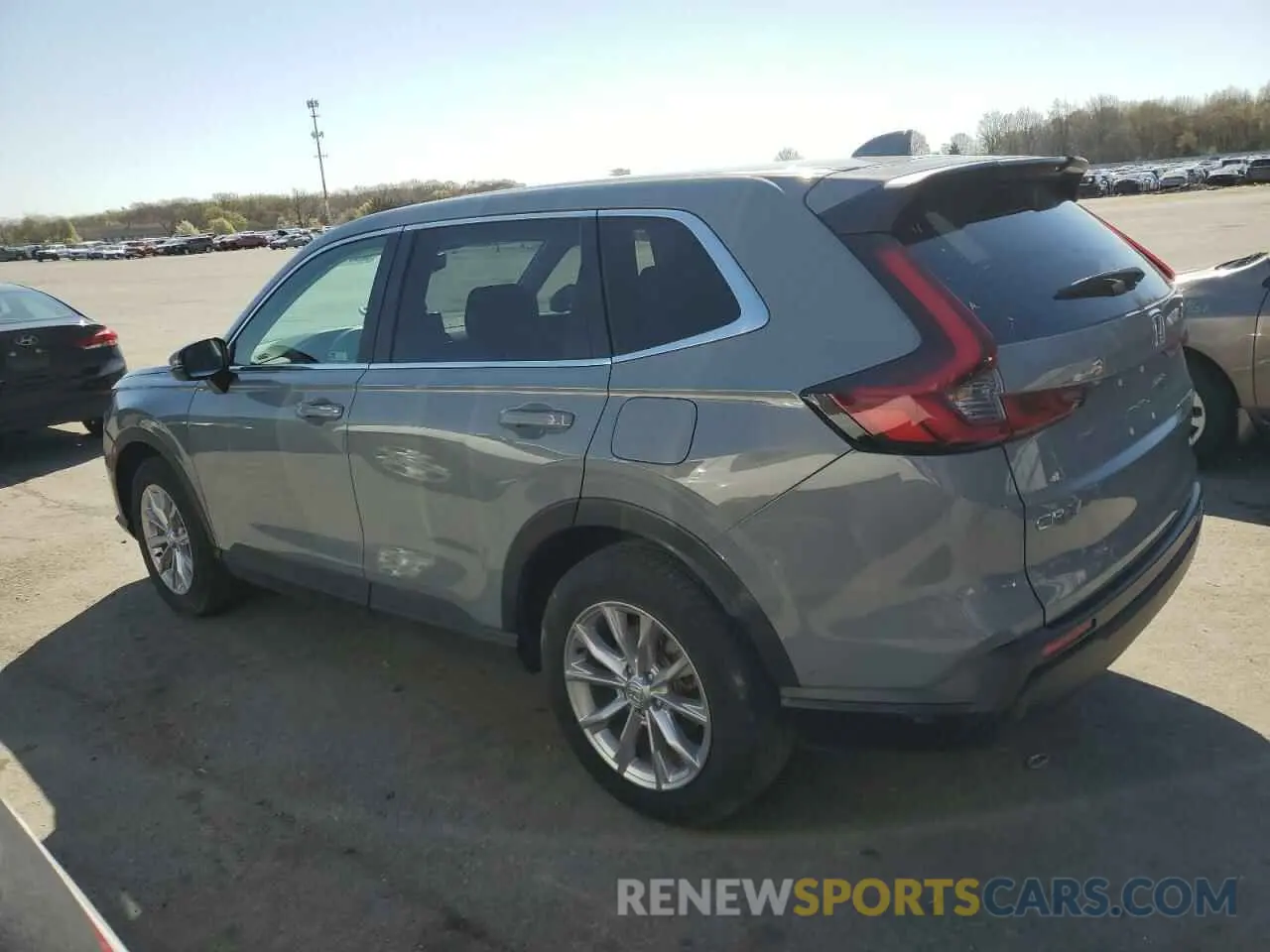 2 Photograph of a damaged car 2HKRS4H72RH412527 HONDA CRV 2024