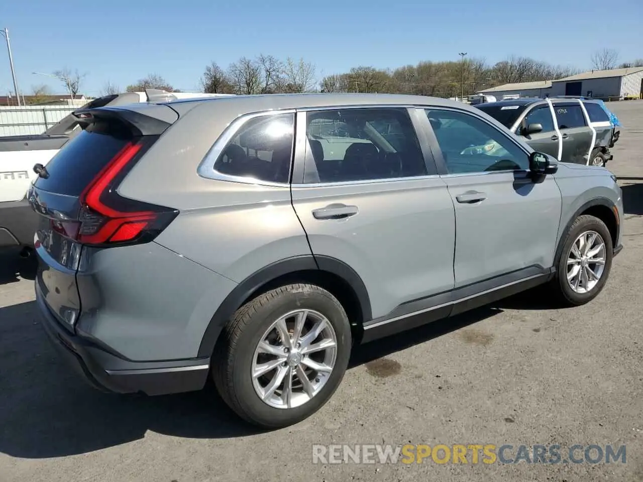 3 Photograph of a damaged car 2HKRS4H72RH412527 HONDA CRV 2024