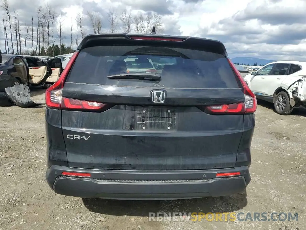 6 Photograph of a damaged car 2HKRS4H74RH471112 HONDA CRV 2024