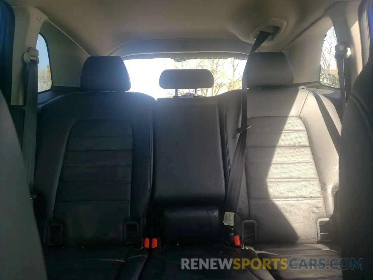 10 Photograph of a damaged car 2HKRS4H75RH451631 HONDA CRV 2024