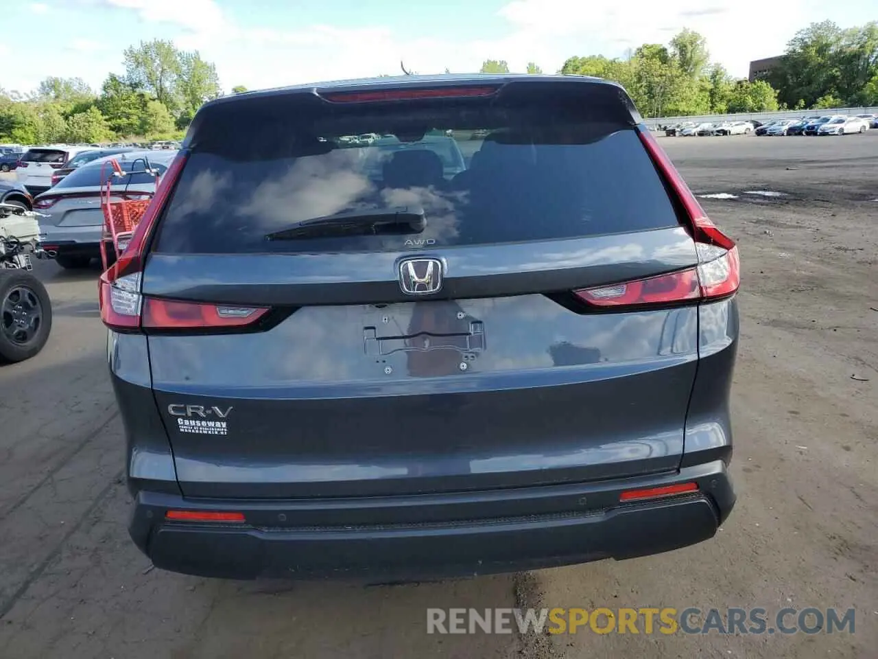 6 Photograph of a damaged car 2HKRS4H76RH400252 HONDA CRV 2024