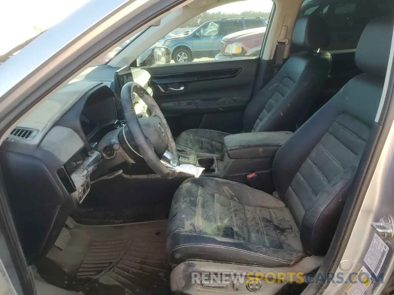 7 Photograph of a damaged car 2HKRS4H77RH420221 HONDA CRV 2024