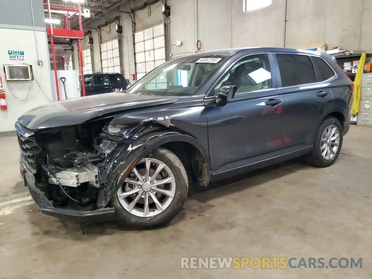 1 Photograph of a damaged car 2HKRS4H77RH454403 HONDA CRV 2024