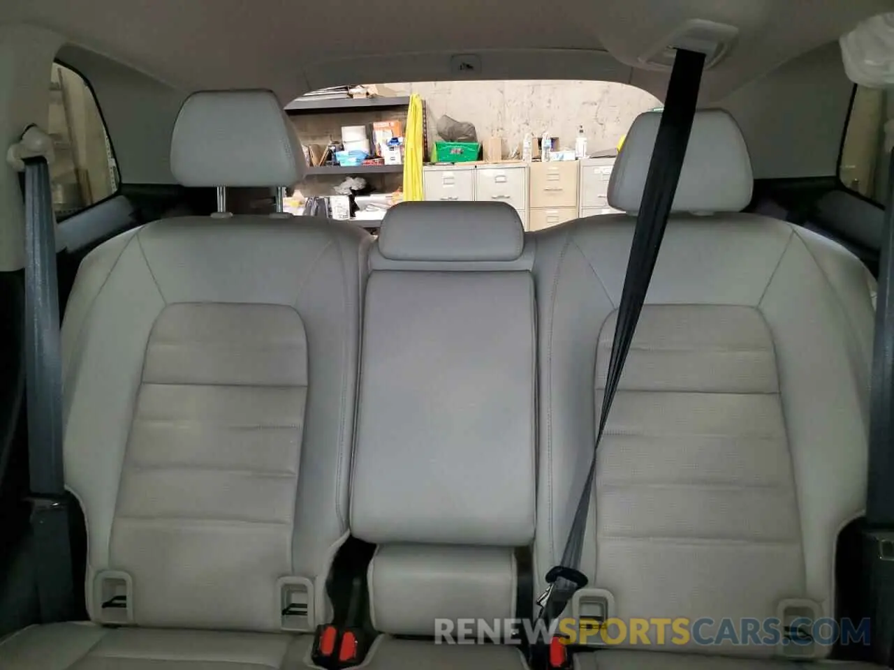 10 Photograph of a damaged car 2HKRS4H77RH454403 HONDA CRV 2024