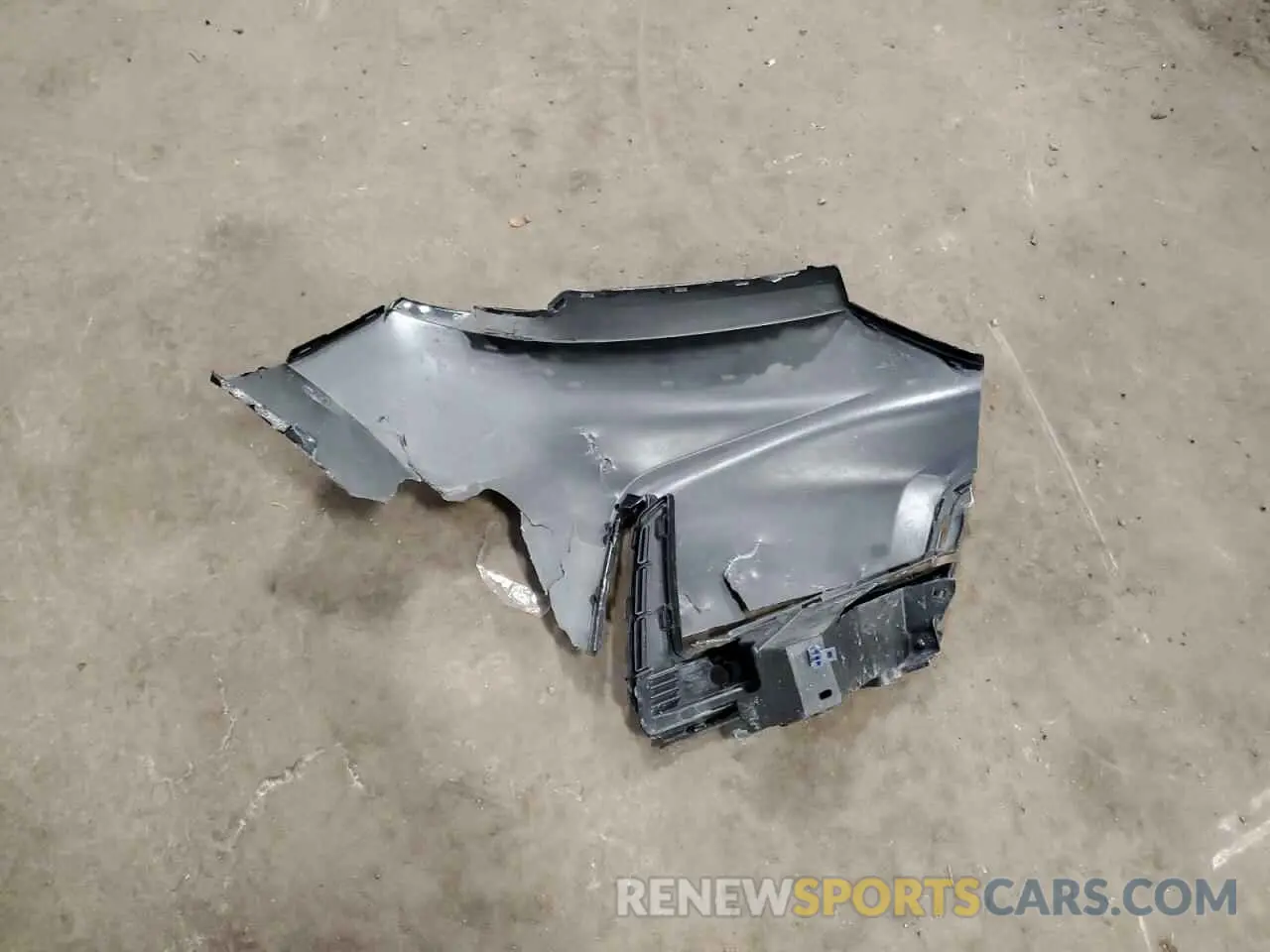 15 Photograph of a damaged car 2HKRS4H77RH454403 HONDA CRV 2024